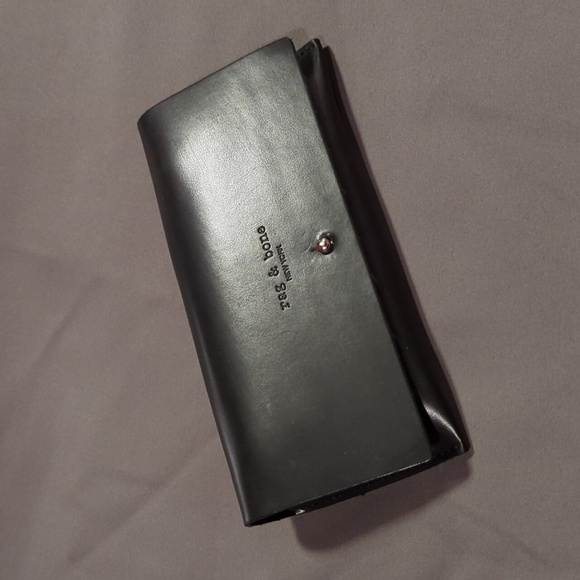 rag & bone Accessories - Rag & Bone black leather eyeglass case
